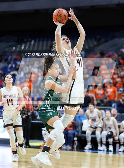 Thumbnail 1 in Robert Lee vs. Neches (UIL 1A State Semifinal) photogallery.