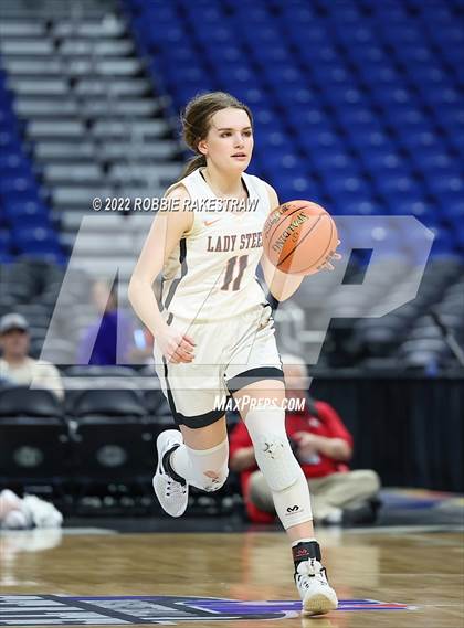 Thumbnail 3 in Robert Lee vs. Neches (UIL 1A State Semifinal) photogallery.