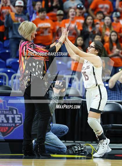 Thumbnail 1 in Robert Lee vs. Neches (UIL 1A State Semifinal) photogallery.