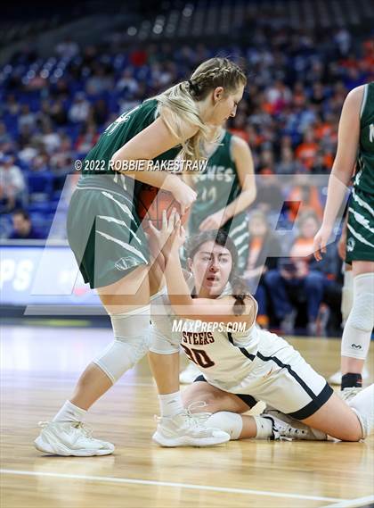 Thumbnail 3 in Robert Lee vs. Neches (UIL 1A State Semifinal) photogallery.
