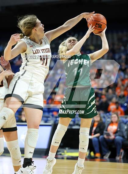 Thumbnail 2 in Robert Lee vs. Neches (UIL 1A State Semifinal) photogallery.