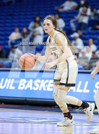 Thumbnail 1 in Robert Lee vs. Neches (UIL 1A State Semifinal) photogallery.