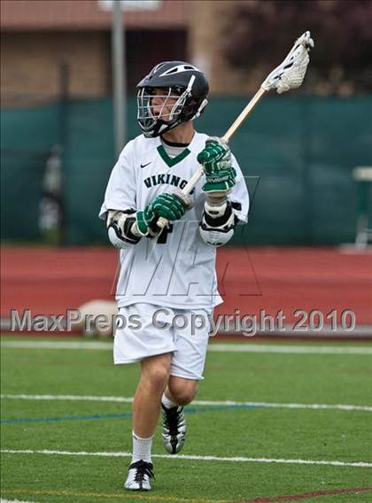 Thumbnail 1 in Horseheads vs Corning West (Section 4 Class B Semifinal) photogallery.