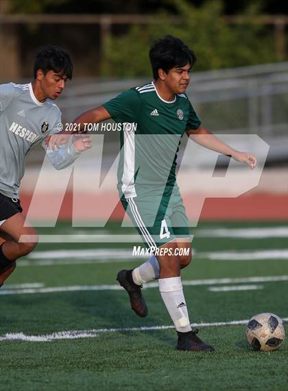 Thumbnail 3 in Monrovia vs Hesperia photogallery.