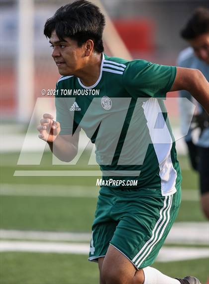 Thumbnail 3 in Monrovia vs Hesperia photogallery.