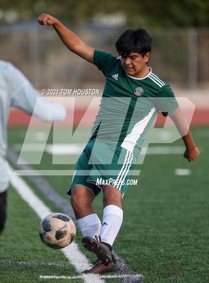 Thumbnail 3 in Monrovia vs Hesperia photogallery.