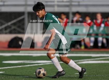 Thumbnail 3 in Monrovia vs Hesperia photogallery.
