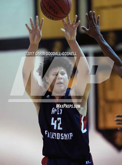 Thumbnail 2 in Havelock vs. Apex Friendship photogallery.