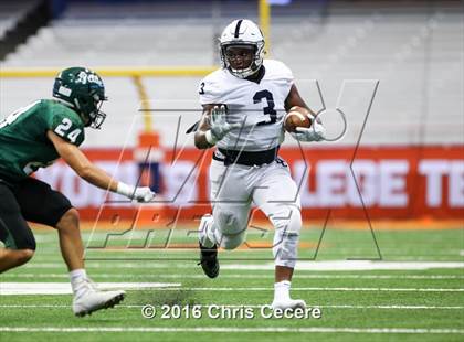 Thumbnail 3 in Fayetteville-Manlius vs. Gates Chili (Kickoff Classic) photogallery.