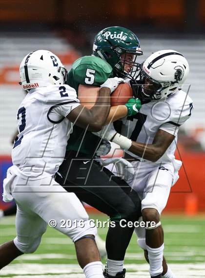 Thumbnail 1 in Fayetteville-Manlius vs. Gates Chili (Kickoff Classic) photogallery.