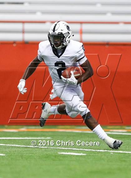 Thumbnail 1 in Fayetteville-Manlius vs. Gates Chili (Kickoff Classic) photogallery.