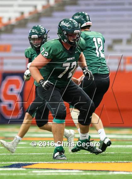 Thumbnail 2 in Fayetteville-Manlius vs. Gates Chili (Kickoff Classic) photogallery.