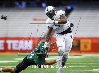 Thumbnail 3 in Fayetteville-Manlius vs. Gates Chili (Kickoff Classic) photogallery.