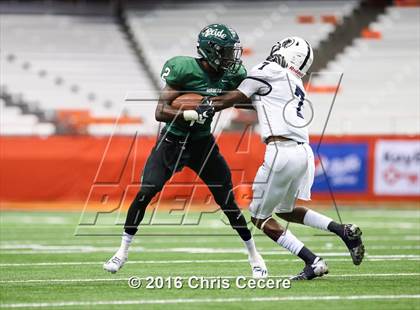 Thumbnail 3 in Fayetteville-Manlius vs. Gates Chili (Kickoff Classic) photogallery.