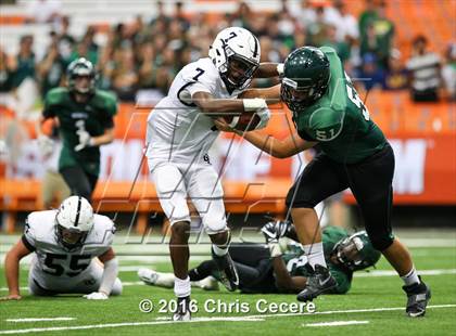 Thumbnail 1 in Fayetteville-Manlius vs. Gates Chili (Kickoff Classic) photogallery.