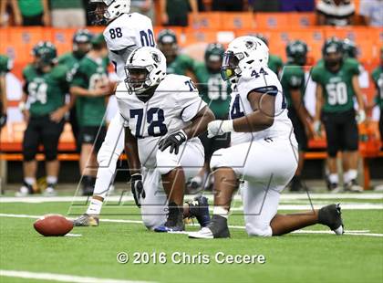 Thumbnail 2 in Fayetteville-Manlius vs. Gates Chili (Kickoff Classic) photogallery.