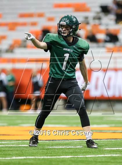 Thumbnail 3 in Fayetteville-Manlius vs. Gates Chili (Kickoff Classic) photogallery.