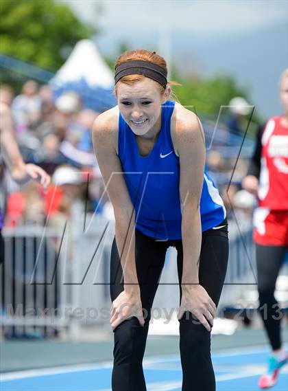 Thumbnail 1 in UHSAA 2A Track and Field Championships photogallery.