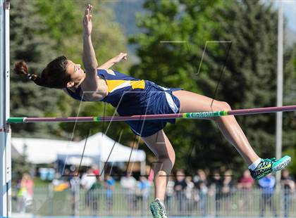 Thumbnail 1 in UHSAA 2A Track and Field Championships photogallery.