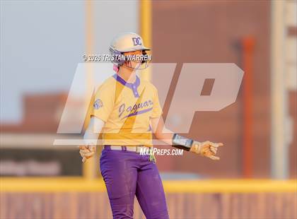 Thumbnail 1 in DeSoto Central vs. Oxford photogallery.