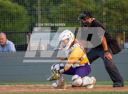 Thumbnail 1 in DeSoto Central vs. Oxford photogallery.