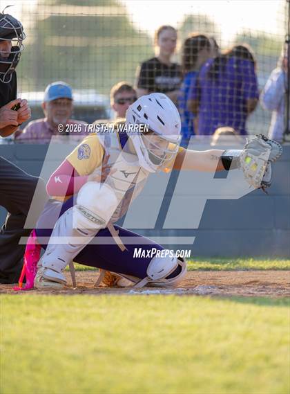 Thumbnail 3 in DeSoto Central vs. Oxford photogallery.