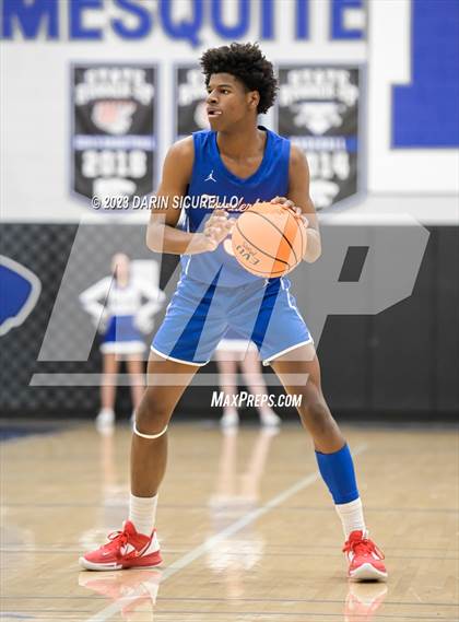 Thumbnail 1 in Thunderbird vs Mesquite (AIA 4A Round 1) photogallery.
