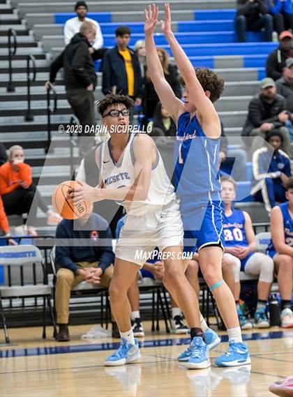 Thumbnail 1 in Thunderbird vs Mesquite (AIA 4A Round 1) photogallery.