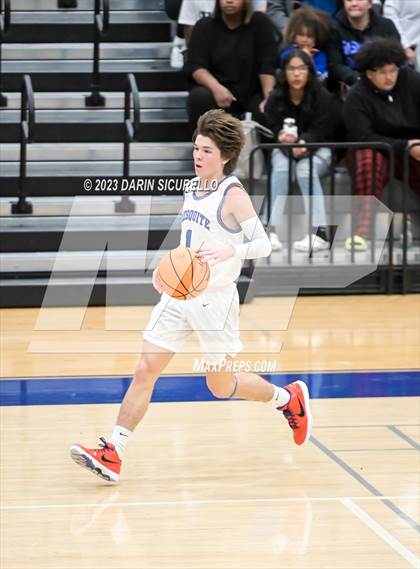 Thumbnail 2 in Thunderbird vs Mesquite (AIA 4A Round 1) photogallery.