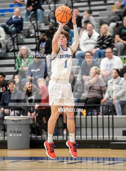 Thumbnail 3 in Thunderbird vs Mesquite (AIA 4A Round 1) photogallery.