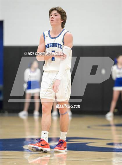Thumbnail 3 in Thunderbird vs Mesquite (AIA 4A Round 1) photogallery.