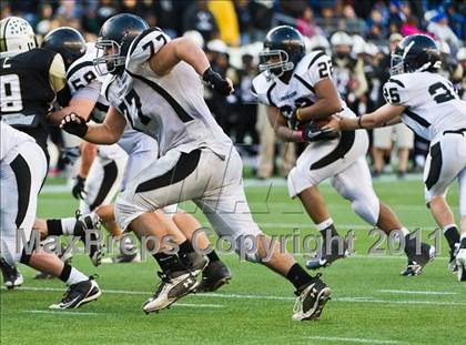 Thumbnail 3 in Central vs. Longmeadow (MIAA Division 1 West Final) photogallery.