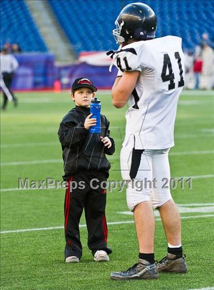 Thumbnail 2 in Central vs. Longmeadow (MIAA Division 1 West Final) photogallery.