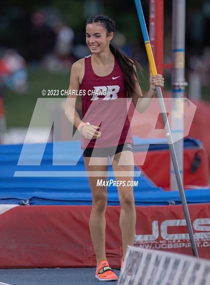 Thumbnail 3 in CIF State Finals (Pole Vault) photogallery.