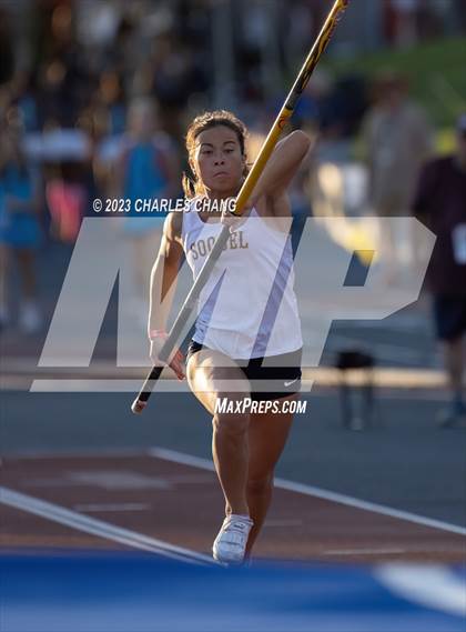 Thumbnail 3 in CIF State Finals (Pole Vault) photogallery.