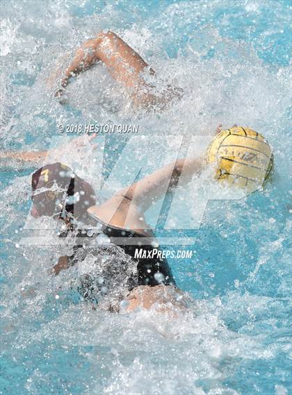 Thumbnail 3 in San Clemente vs La Canada (CIF-SS D2 Playoff) photogallery.