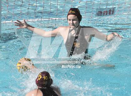 Thumbnail 2 in San Clemente vs La Canada (CIF-SS D2 Playoff) photogallery.