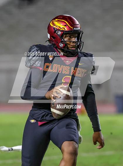 Thumbnail 3 in St. Joseph @ Clovis West CIF Central section Division 1-AA Quarterfinals photogallery.