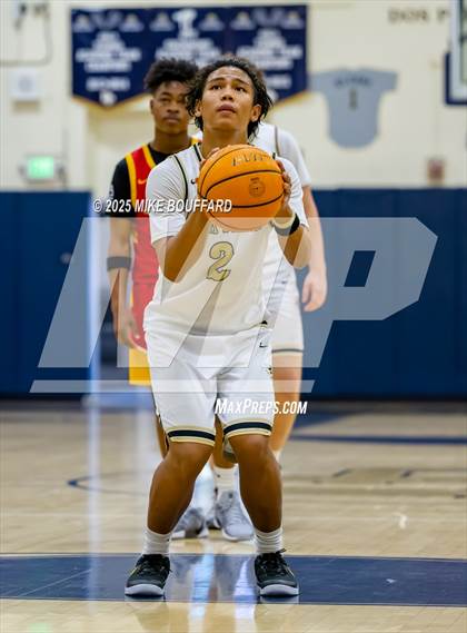 Thumbnail 1 in Oak Park vs Paraclete (Santa Barbara Holiday Classic) photogallery.