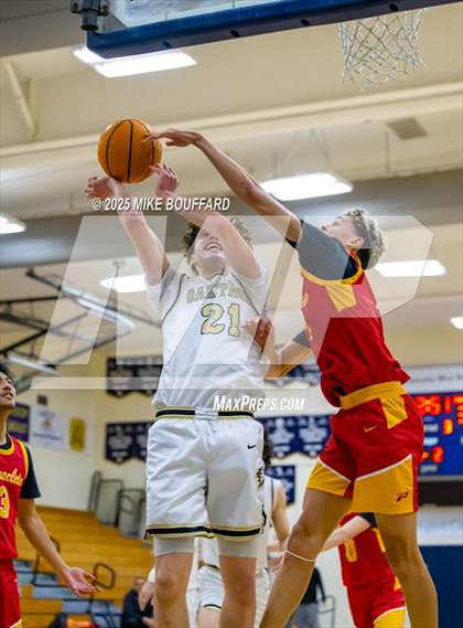 Thumbnail 2 in Oak Park vs Paraclete (Santa Barbara Holiday Classic) photogallery.