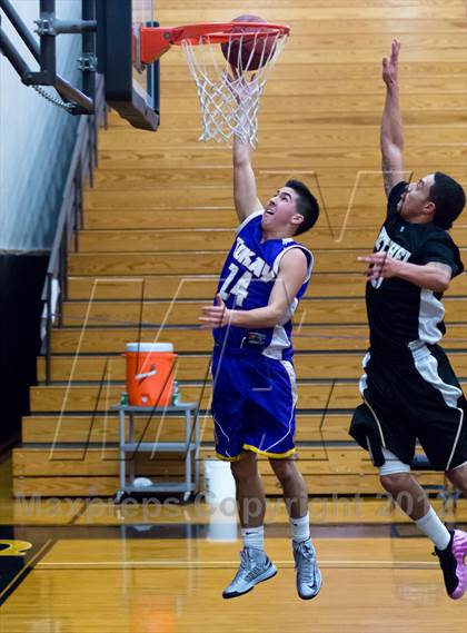 Thumbnail 3 in Tokay vs. Bethel (McDonald's Classic) photogallery.