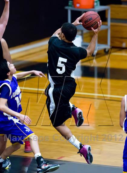 Thumbnail 3 in Tokay vs. Bethel (McDonald's Classic) photogallery.