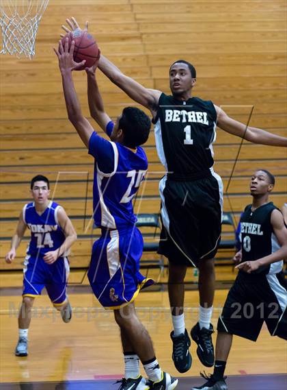 Thumbnail 1 in Tokay vs. Bethel (McDonald's Classic) photogallery.