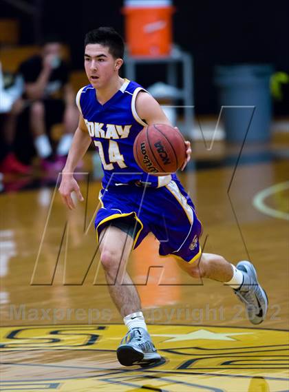 Thumbnail 2 in Tokay vs. Bethel (McDonald's Classic) photogallery.