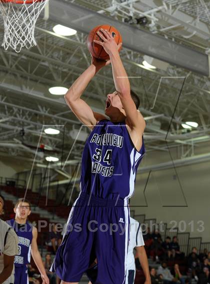 Thumbnail 1 in Bellarmine-Jefferson vs. Ridgeview (MaxPreps Holiday Classic) photogallery.