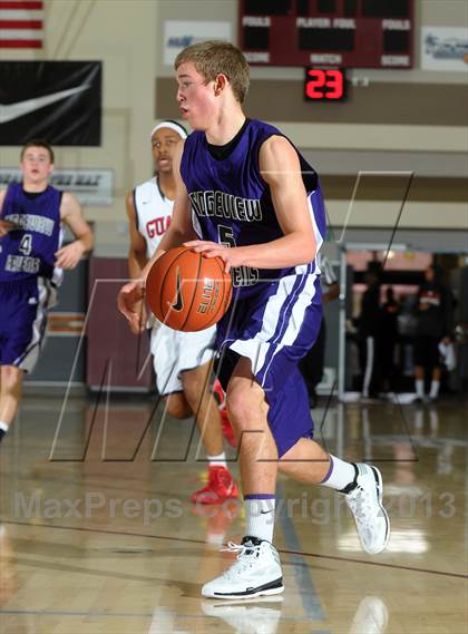 Thumbnail 2 in Bellarmine-Jefferson vs. Ridgeview (MaxPreps Holiday Classic) photogallery.