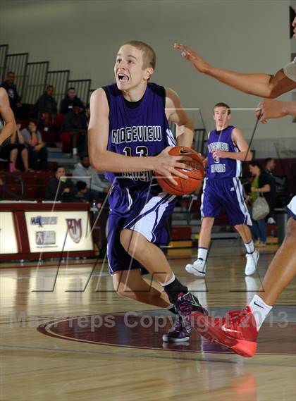 Thumbnail 3 in Bellarmine-Jefferson vs. Ridgeview (MaxPreps Holiday Classic) photogallery.