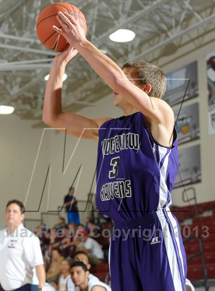 Thumbnail 2 in Bellarmine-Jefferson vs. Ridgeview (MaxPreps Holiday Classic) photogallery.