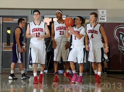 Thumbnail 3 in Bellarmine-Jefferson vs. Ridgeview (MaxPreps Holiday Classic) photogallery.