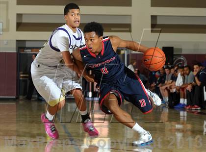 Thumbnail 3 in Bellarmine-Jefferson vs. Ridgeview (MaxPreps Holiday Classic) photogallery.